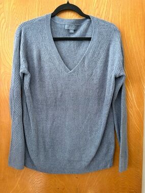 Barefoot Dreams Gray Ribbed V-Neck Sweater XS